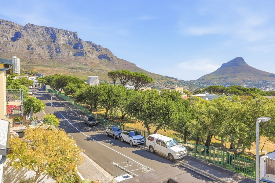 3 Bedroom Property for Sale in Vredehoek Western Cape